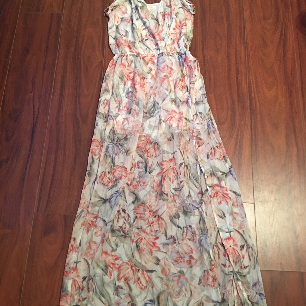 Romper - Picture 2 of 2